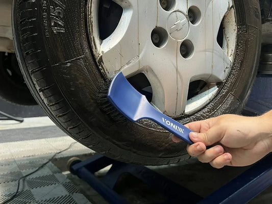CEPILLO PARA LIMPIEZA DE NEUMÁTICOS